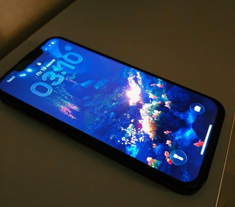 Apple IPhone Айфон 13