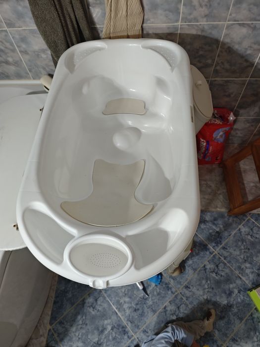 Cădiță cu masa de înfășat