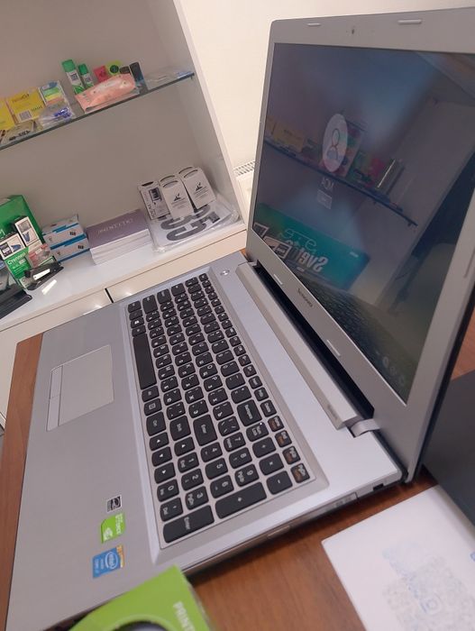 Продам ноутбук Lenovo