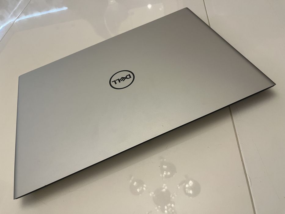 Laptop Business Dell Vostro 5471 | i5-8250U | 8GB RAM | 1.03TB Stocare | Video Dedicat 4GB