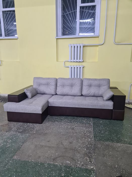 Перетяжка мягкой мебели