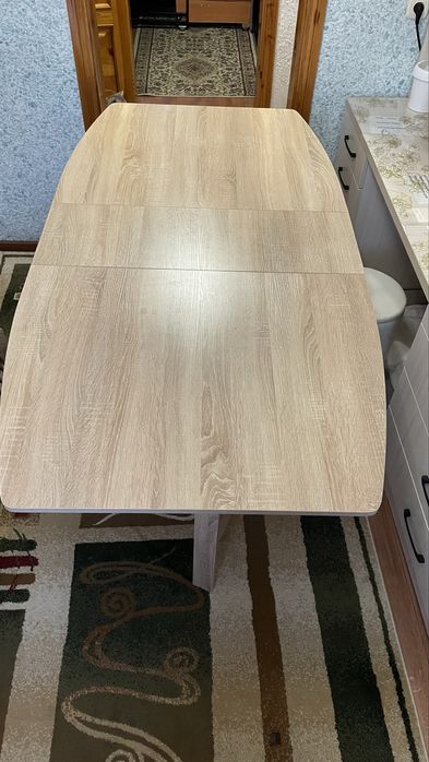 Продается стол книжка