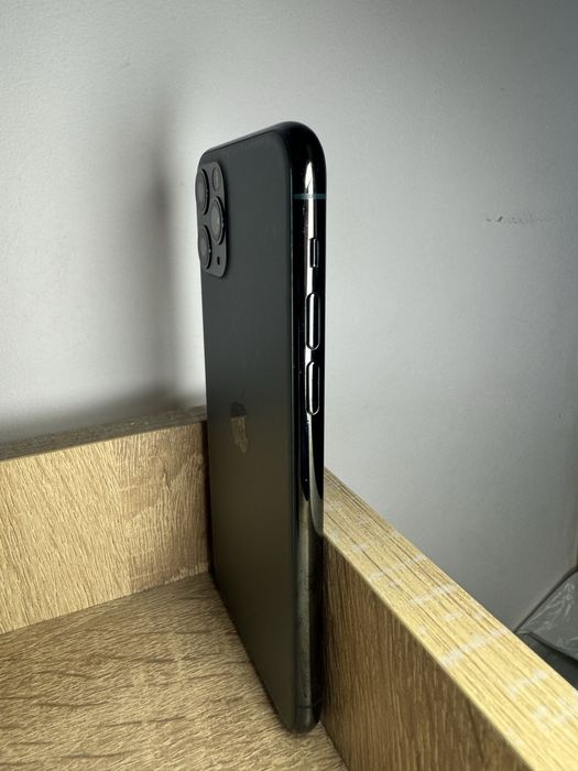 Iphone 11 pro 64bg ПЪЛЕН КОМПЛЕКТ УНИКАТ!!!