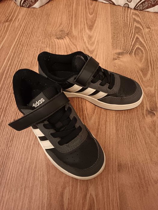 Vând lot hăinuțe băiețel