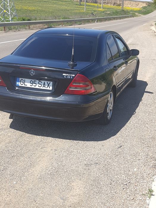 vândă schimb mercedes c w203 2.2 cdi am 2004