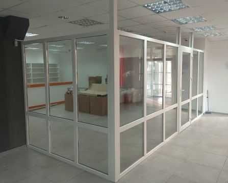 Пластиковые двери витражи перегородки