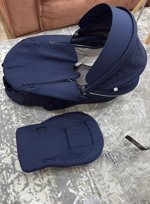 Продается коляска Stokke Xplory V6
