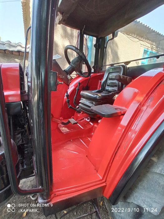 Трактор Юто 904.