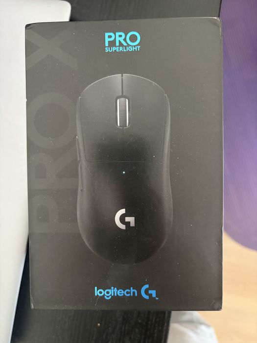 Logitech Pro X Superlight & Mousepad Powerplay 1