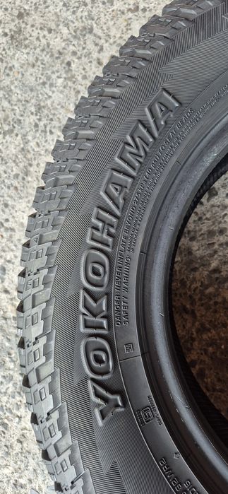 4 anvelope iarna Yokohama, 205/70/15.Pretul este pe bucata.