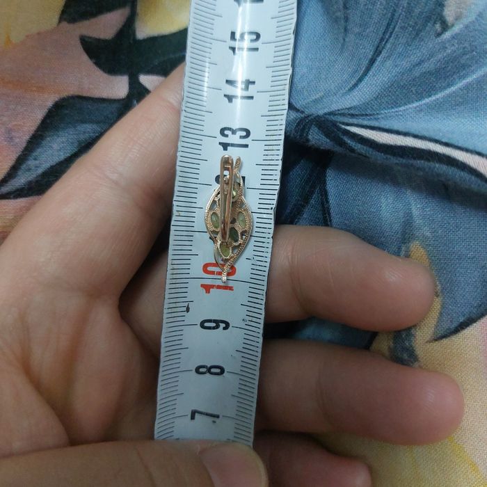 Золото серги продам