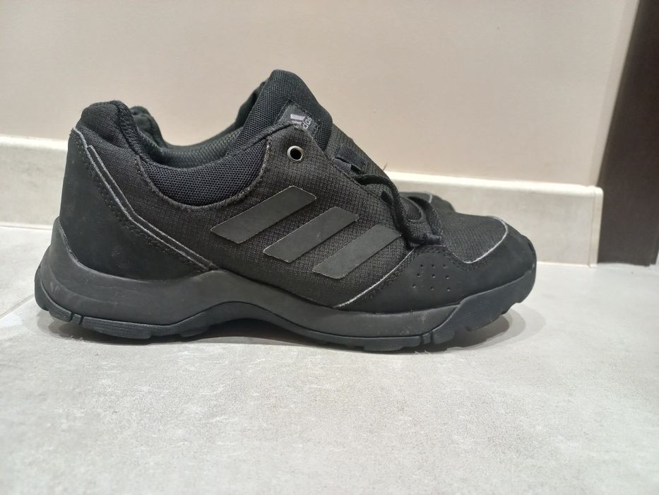 Детски зимни маратонки Adidas Traxion