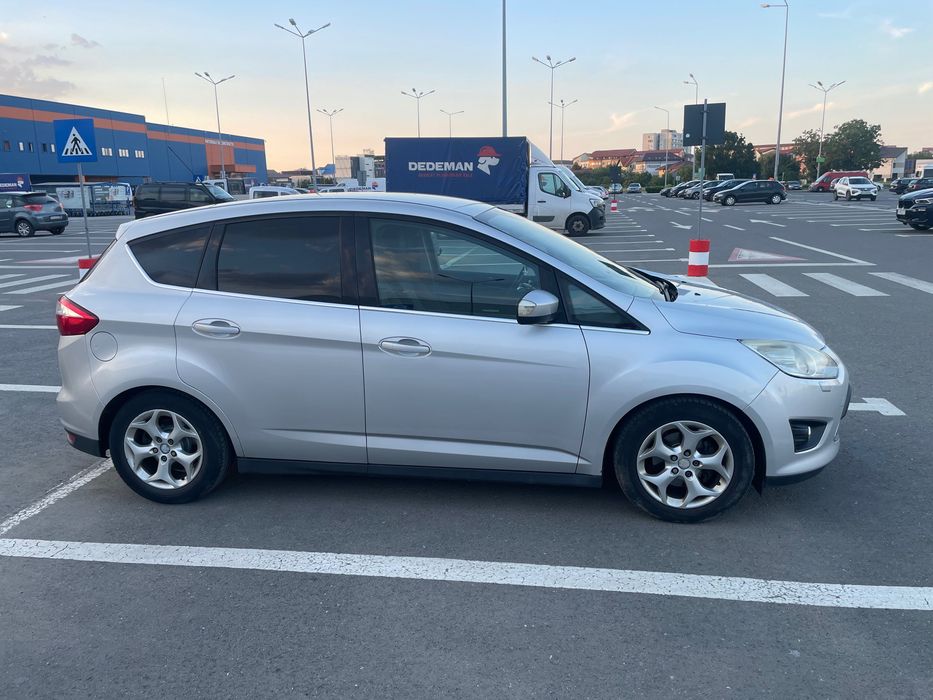 Vând Ford C Max 20111 euro 5 ,motor 1,5 tdci