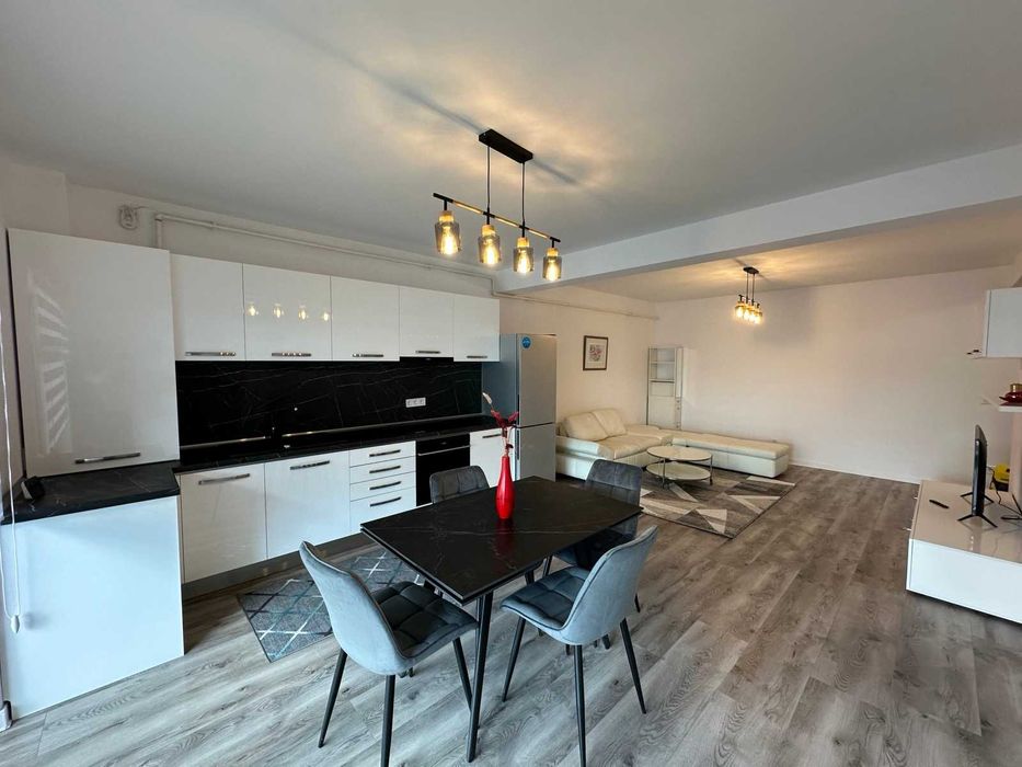 Inchiriez Apartament Modern Bradet, 3 Camere