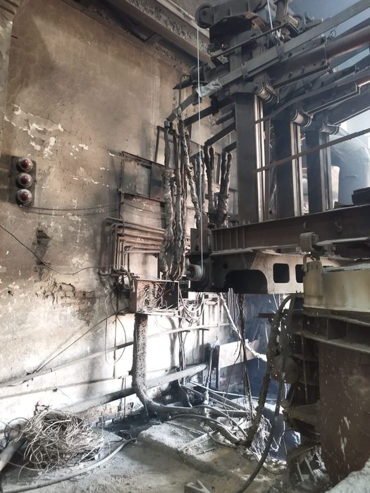 ДСП-1.5 (дугосталеплавильная печь)