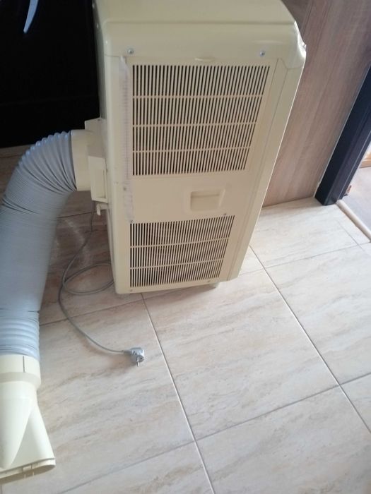 Aparat  de aer conditionat portabil