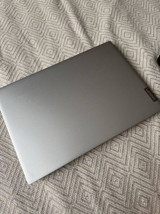 Lenovo , наушники HyperX cloud