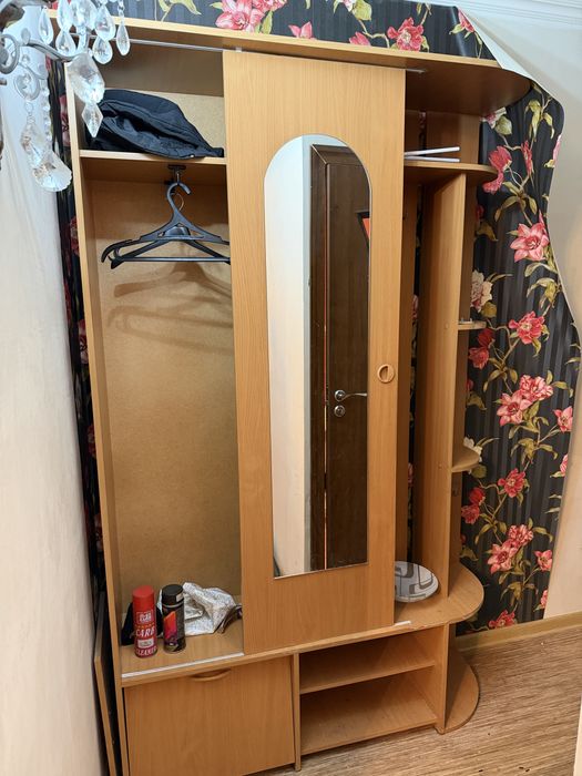 Продаю прихожую купе