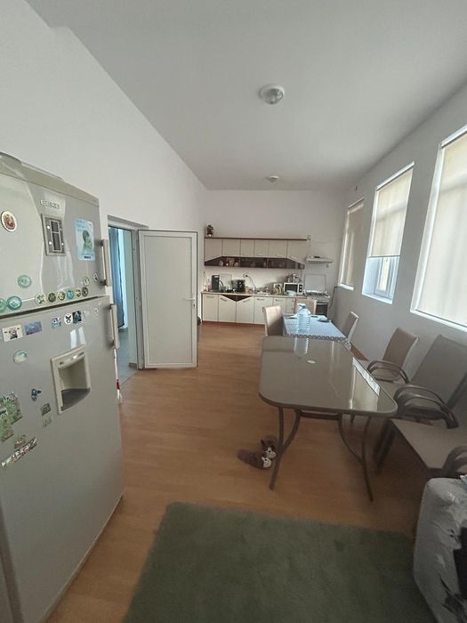 Spațiu Si Curte de închiriat