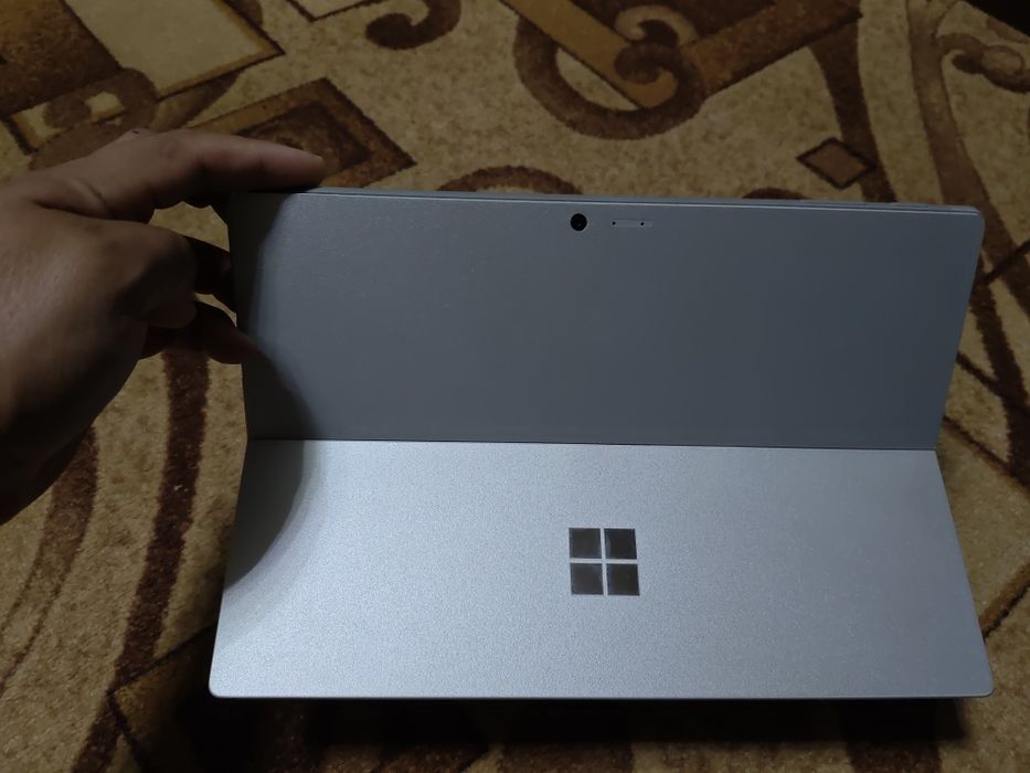 Планшет Microsoft с виндовс