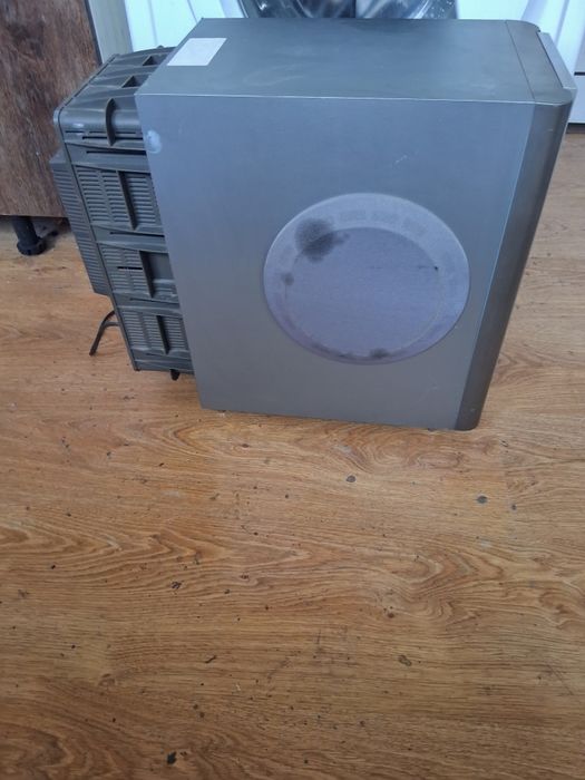 Продавам голям мощен Активен Суб Буфер LG