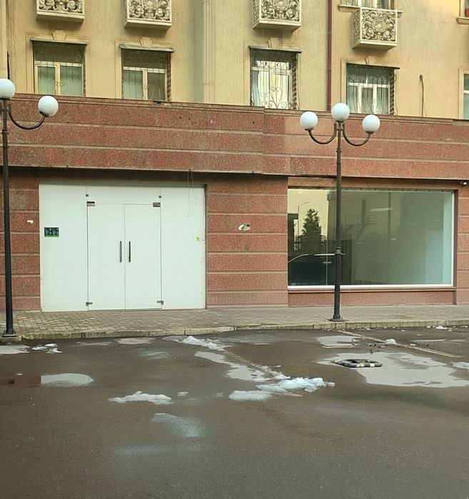 Сдаётся в аренду магазин 335 м² с подвалом на улице Паркент (AX)