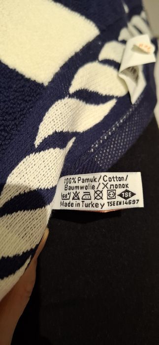 большое махровое полотенце