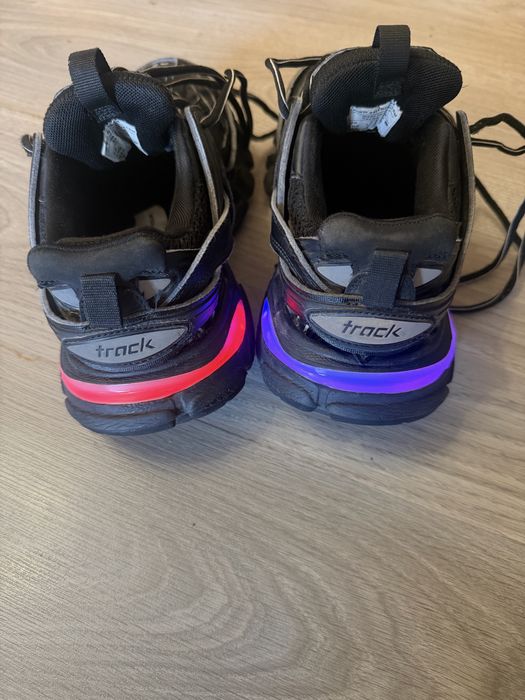 Balenciaga Track – Black.