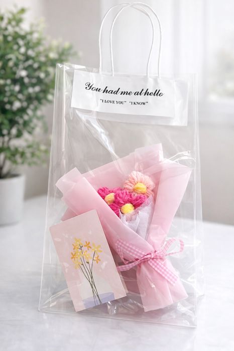 Мини вязанные букет