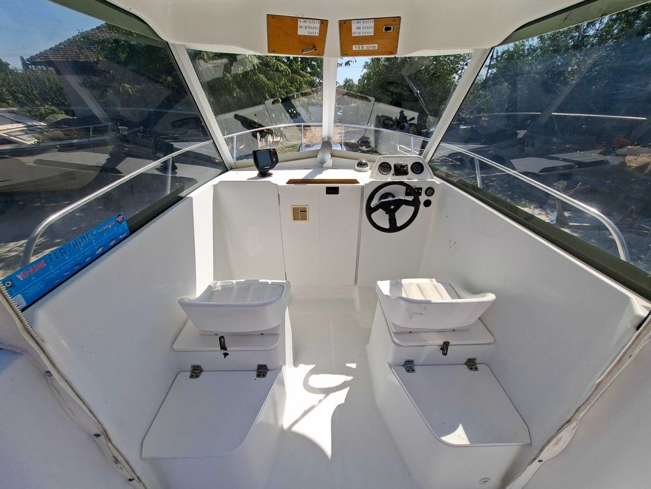 Beneteau Antares 600 Pilothouse