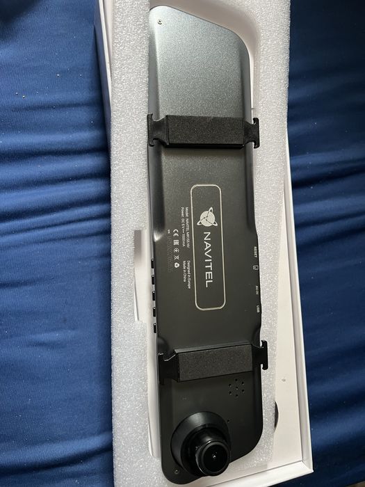 Видеорегистратор огледало navitel mr155nv със задна камера