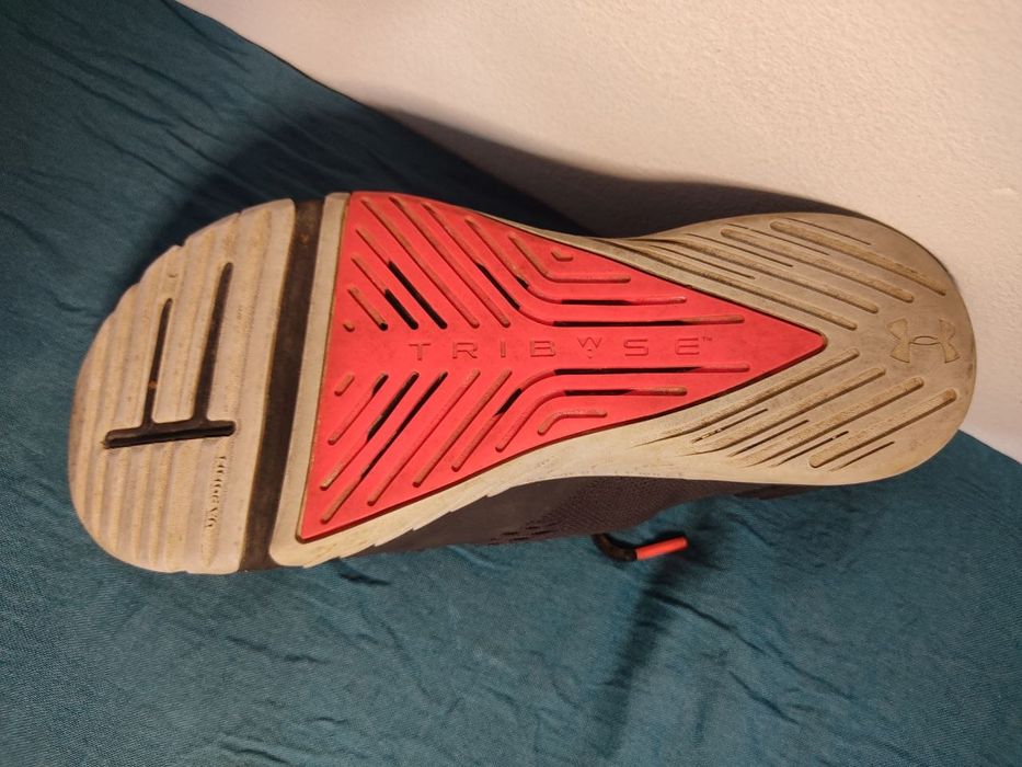 Кроссовки Tribase Reign 39р.