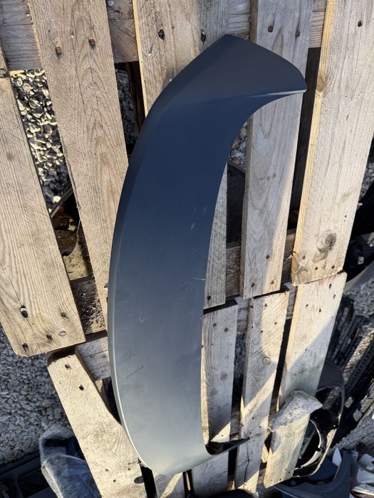 Спойлер заден капак Ford Focus