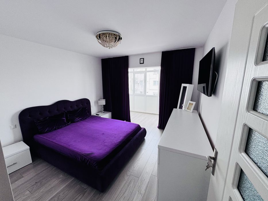 Inchiriez apartament cu 4 camere