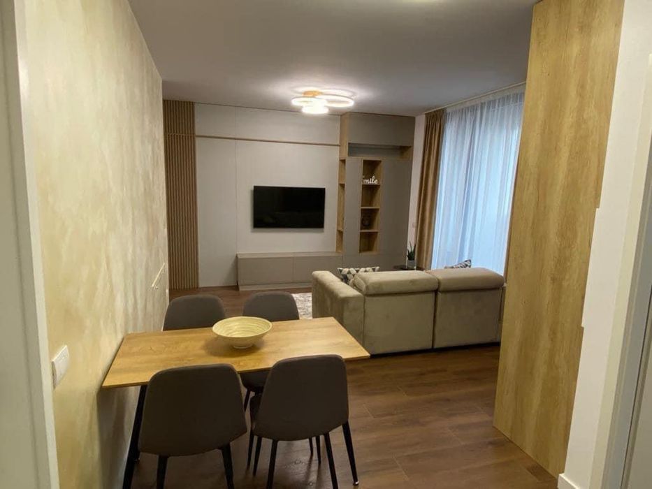 Apartament 3 camere Isho de inchiriat