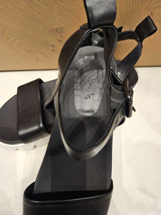 Bianki сандали в черно / 37