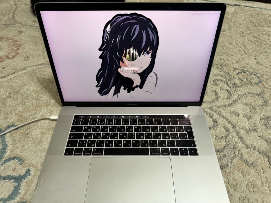 Продам macbook pro 15, 2016