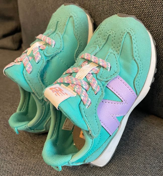 Маратонки new balance