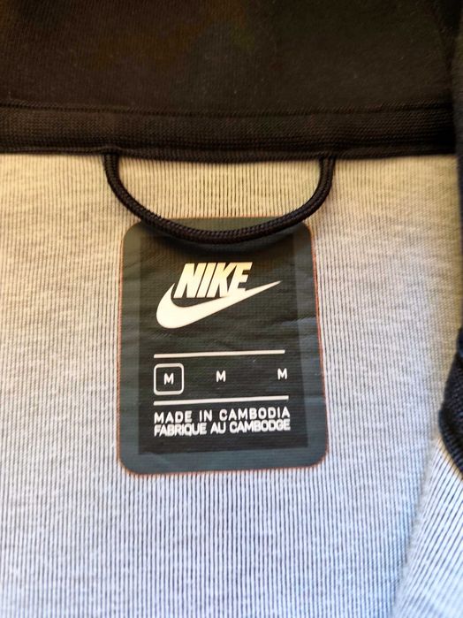 Мъжко горнище Nike tech fleece (размер M)