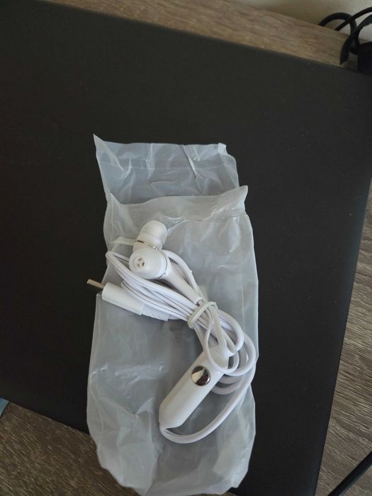 Жични слушалки с usb type c