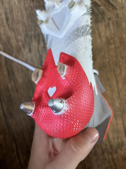 Професионални бутонки adidas Predator Freak 40,5
