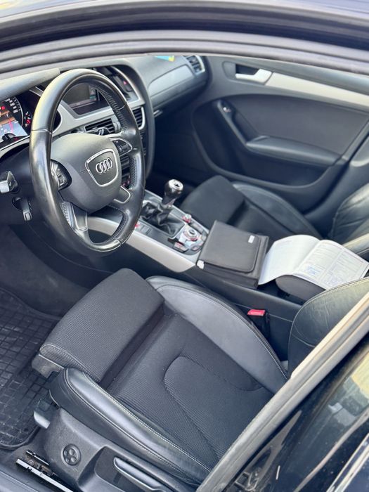 Audi A4 B8.5  S-line