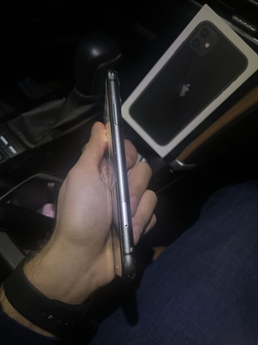 Продам IPhone 11 128gb