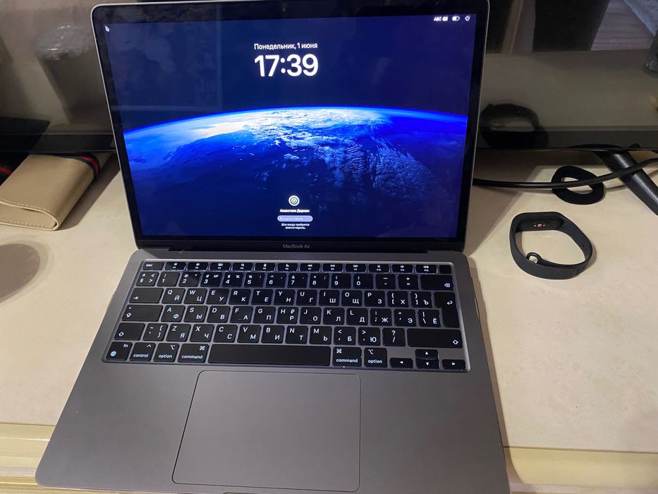 MacBook Air M1 Apple