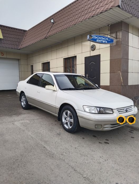 Тойота Камри 20.