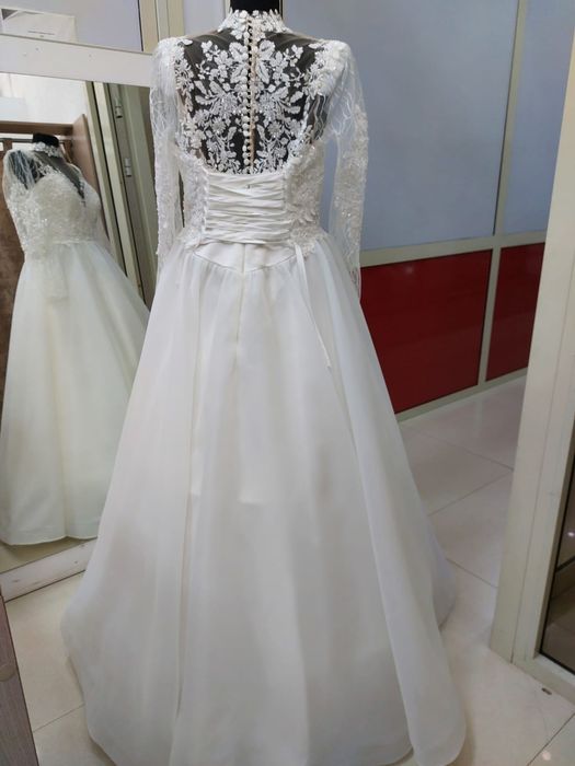 Свадебное платье