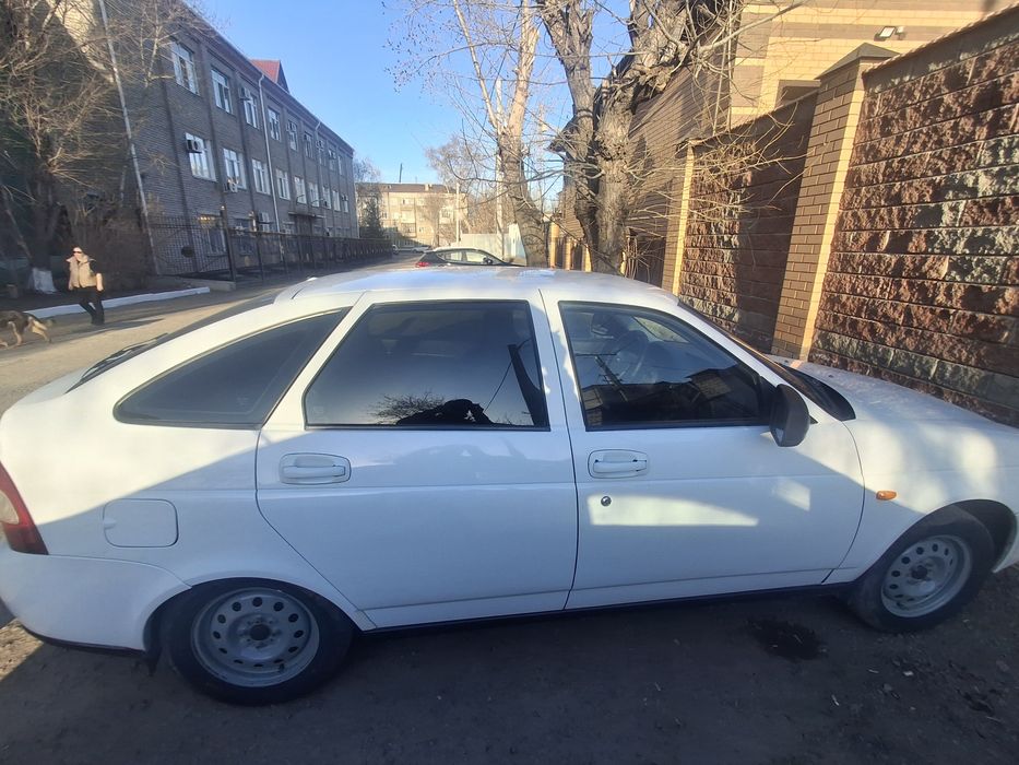 Продам машину приору