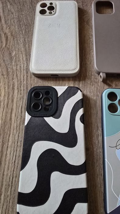 Кейс за iPhone 12 Pro u iPhone 12