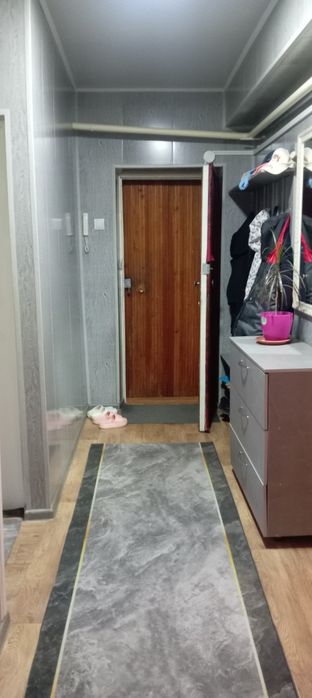 Продам квартиру 3  комнатную