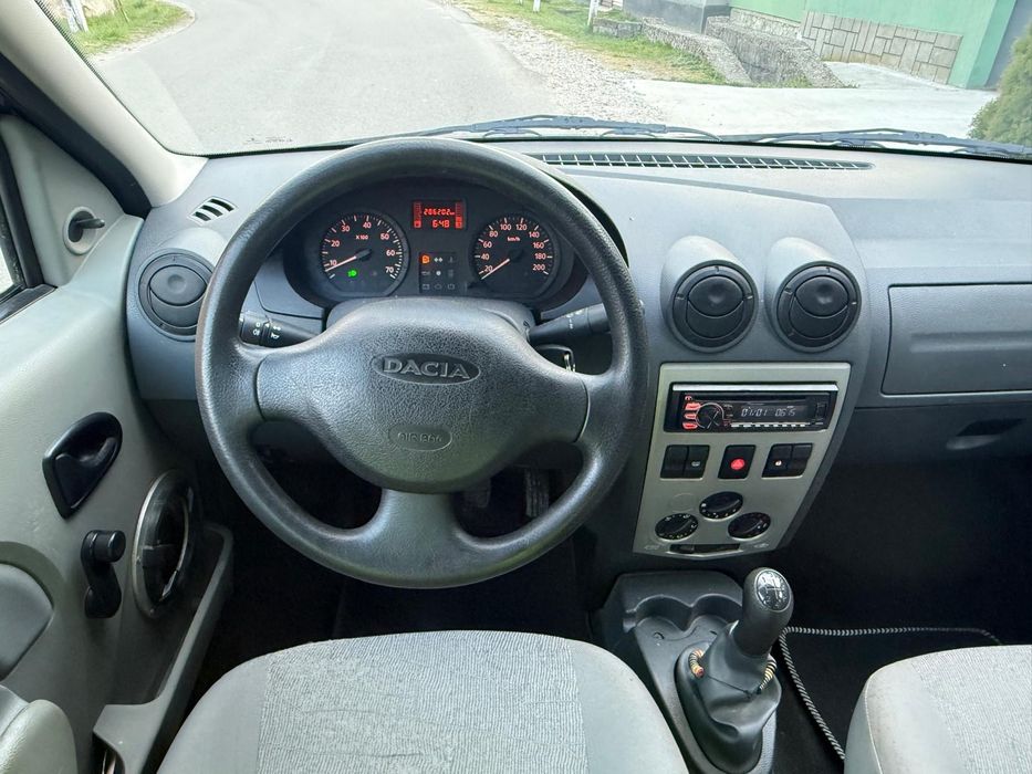 Dacia Logan  1.4 MPI  An:2009